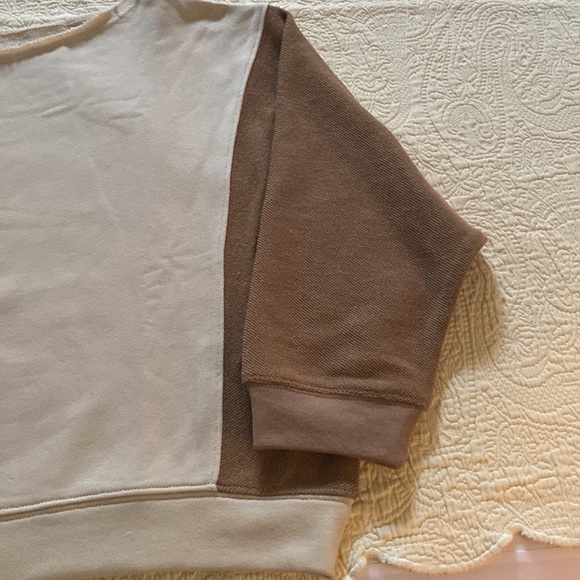 NWT oversized Fate Color block Swestshirt - Picture 9 of 9